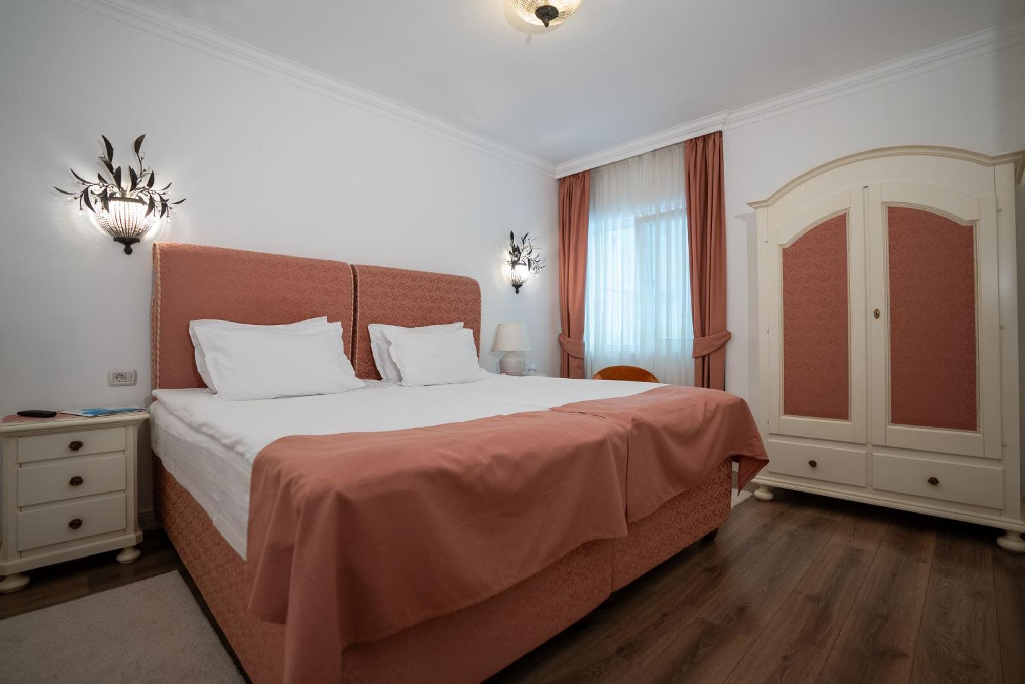 Excelsior Boutique Hotel سِنايا المظهر الخارجي الصورة